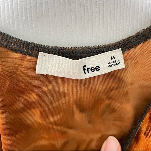 Aritzia Wilfred Free Velvet Bodysuit Size M - Picture 3 of 4